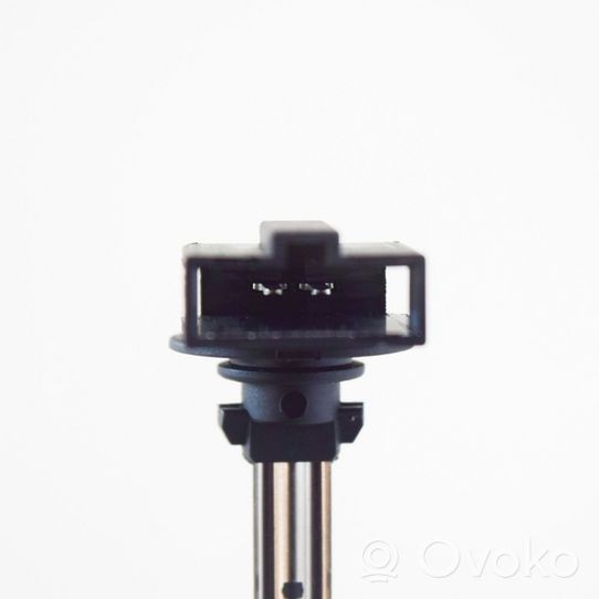 Audi Q7 4M Öltemperatur Sensor Fühler Geber 6Q0820539