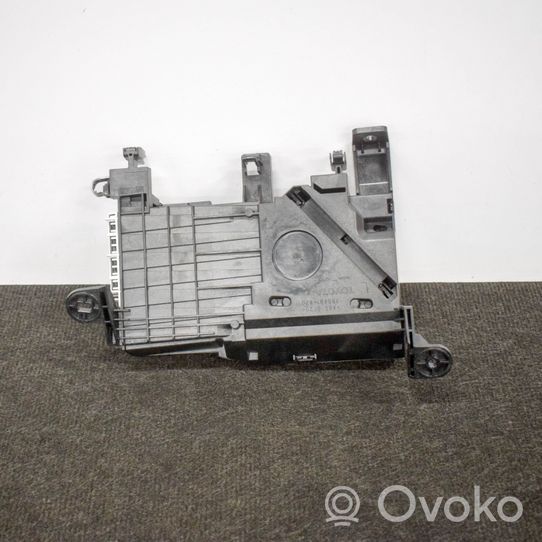 Toyota Prius+ (ZVW40) Head-up ekranas/ displėjus 8310847040