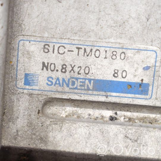 Subaru Forester SH Välijäähdyttimen jäähdytin 61CTM0180