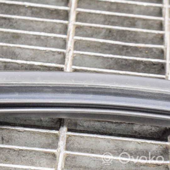 Peugeot 208 Engine compartment rubber 