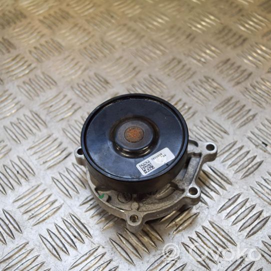 Toyota Avensis T270 Pompe de circulation d'eau 7823008