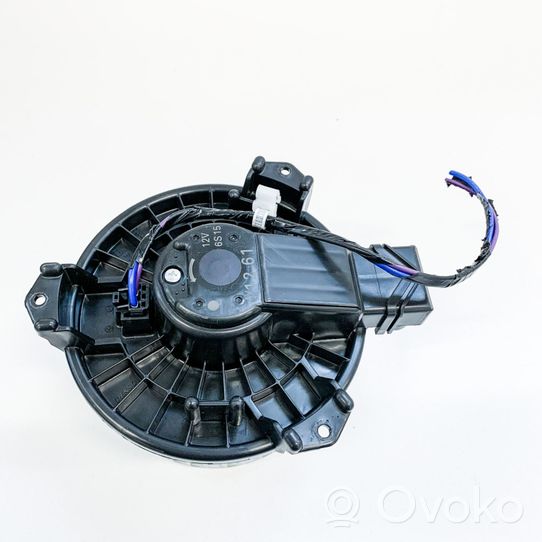 Toyota Yaris Ventola riscaldamento/ventilatore abitacolo 