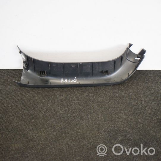 Toyota Verso Rivestimento laterale della consolle centrale posteriore 679370F020