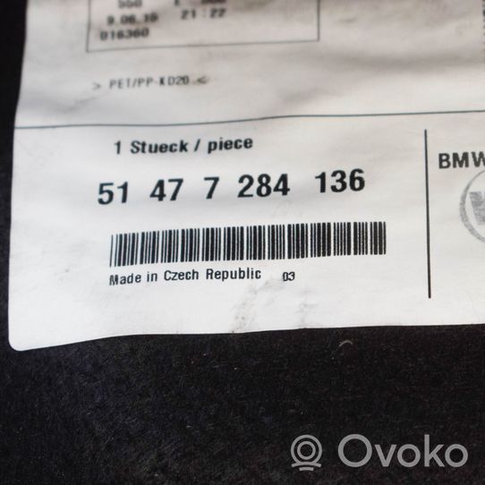 BMW 4 F32 F33 Panneau, garniture de coffre latérale 7284136