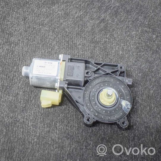 Chevrolet Malibu Takaoven ikkunan nostomoottori 0130822500