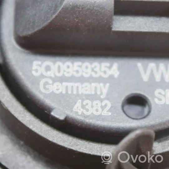 Audi Q2 - Sensore d’urto/d'impatto apertura airbag 5Q0959354