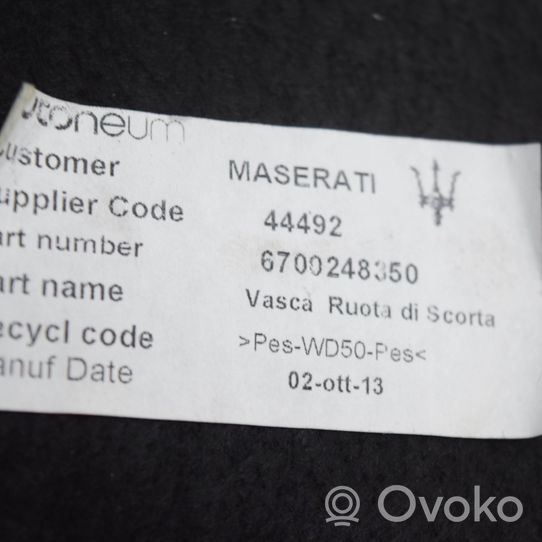 Maserati Ghibli Vararenkaan osion verhoilu 6700248350