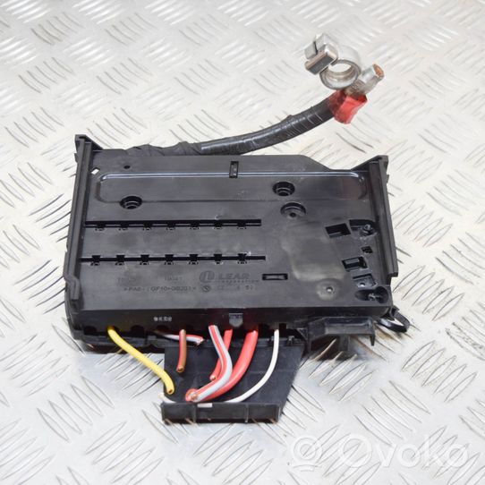 Ford Focus Relais de contrôle de courant AV6T14A067BC