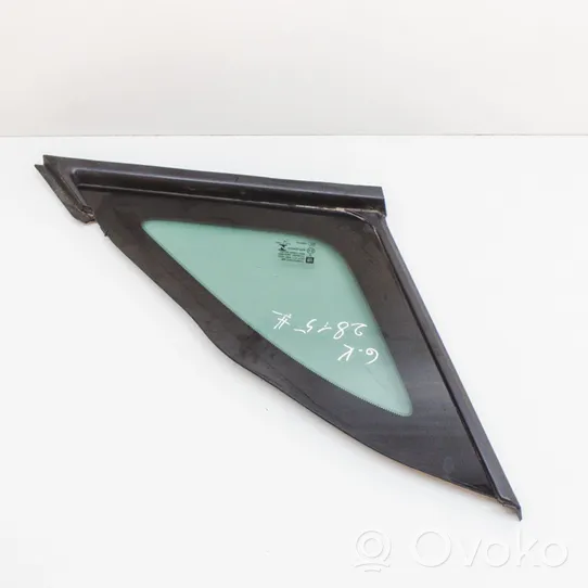 Opel Crossland X Fenêtre latérale avant / vitre triangulaire 13478713