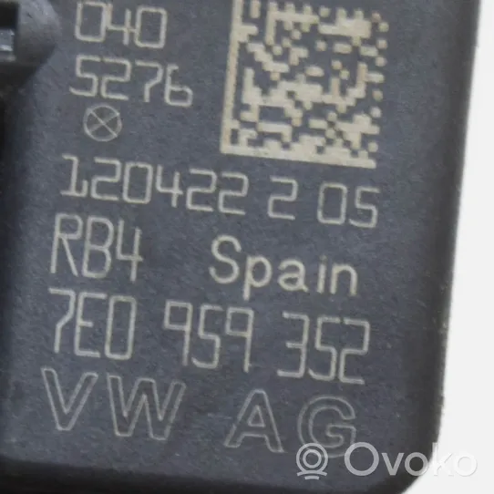 Volkswagen Transporter - Caravelle T5 Airbag deployment crash/impact sensor 7E0959352