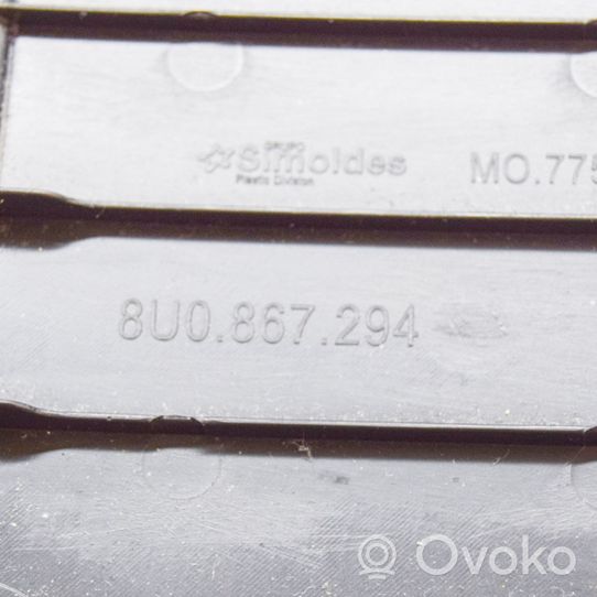 Audi Q3 8U B-pilarin verhoilu (yläosa) 8U0867294