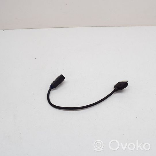 Audi A4 S4 B8 8K Connettore plug in AUX 4F0051510AG