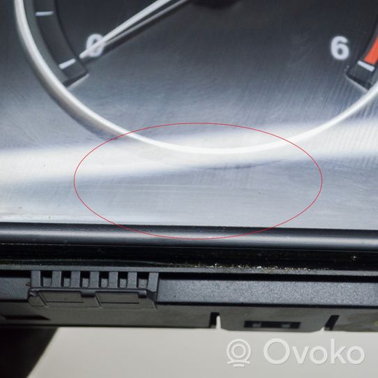 BMW X5 F15 Geschwindigkeitsmesser Cockpit 6820603