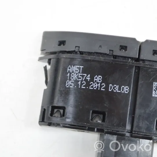 Ford Focus Autres commutateurs / boutons / leviers AM5T18K574AB