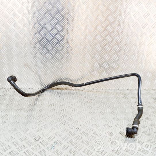 BMW i8 Engine coolant pipe/hose 7640851