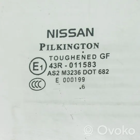 Nissan NP300 Pagrindinis priekinių durų stiklas (keturdurio) 43R011583