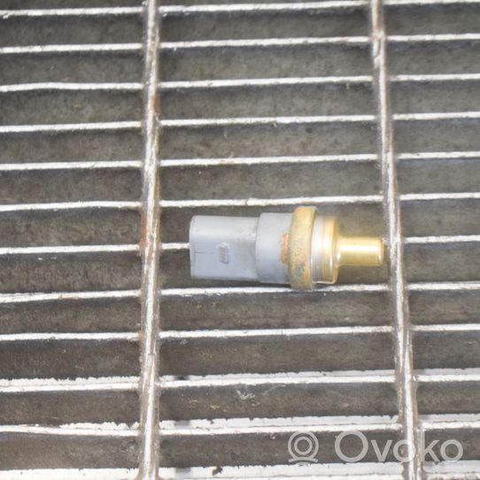 Audi A4 S4 B9 Czujnik temperatury płynu chłodzącego 06A919501A