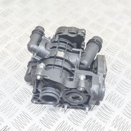 BMW 3 G20 G21 Thermostat 8642560