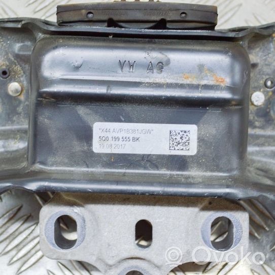 Volkswagen Golf VII Moottorin kiinnikekorvake 5Q0199555BK