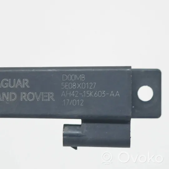 Land Rover Range Rover L405 Radion pystyantenni 5E08X0127