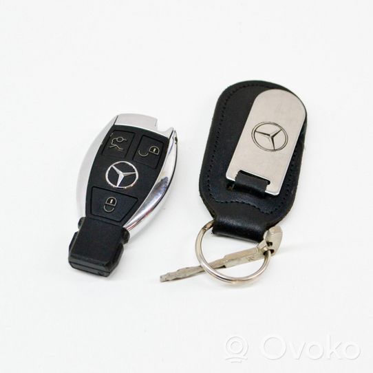 Mercedes-Benz E A207 Ignition lock 10107591