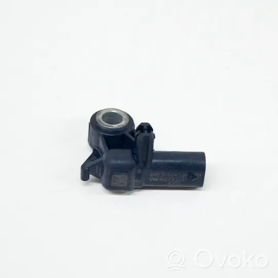 Audi A4 S4 B9 Czujnik uderzenia Airbag 4M0959643