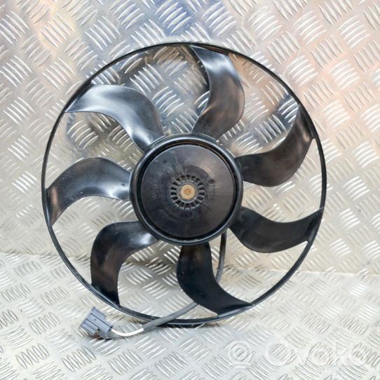 Mercedes-Benz A W176 Hélice moteur ventilateur 3136613377