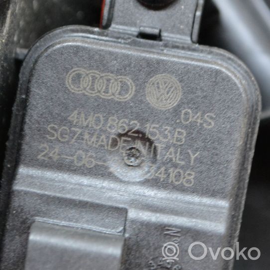 Audi Q2 - Apdaila prie degalų bako dangtelio 4M0862153B