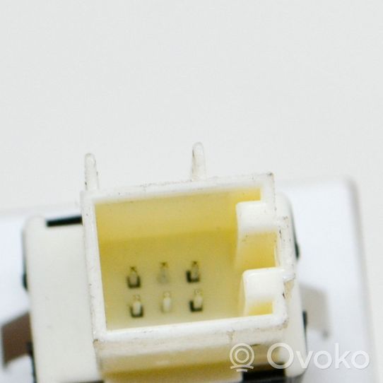 Skoda Superb B6 (3T) Interrupteur feux de détresse 3T0953235D