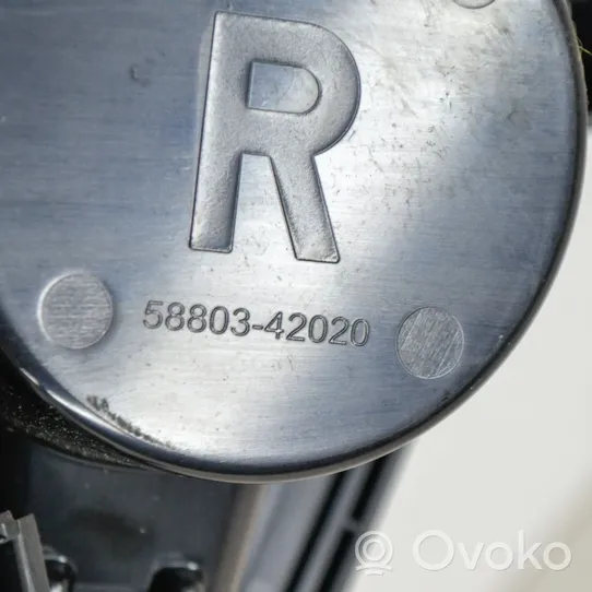 Toyota RAV 4 (XA40) Muu keskikonsolin (tunnelimalli) elementti 5883742050