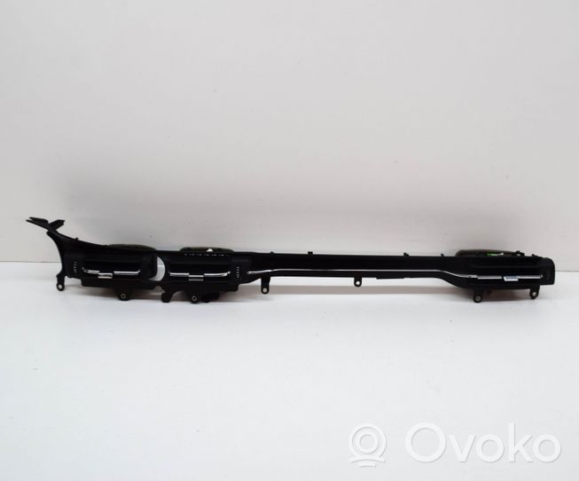 Maserati Quattroporte Kojelaudan hansikaslokeron lista 670011057