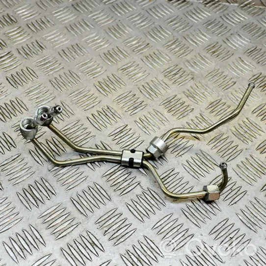 Volvo V60 Fuel line pipe 