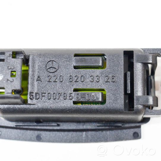 Mercedes-Benz S W220 Sensore solare 2208203326