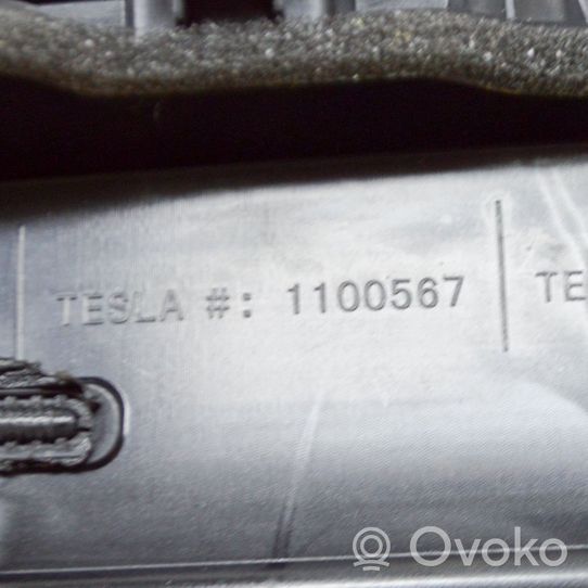 Tesla Model 3 Ramka schowka deski rozdzielczej 162454700A