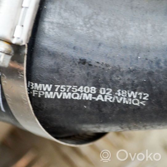 BMW 5 F10 F11 Välijäähdyttimen jäähdytin P3425006