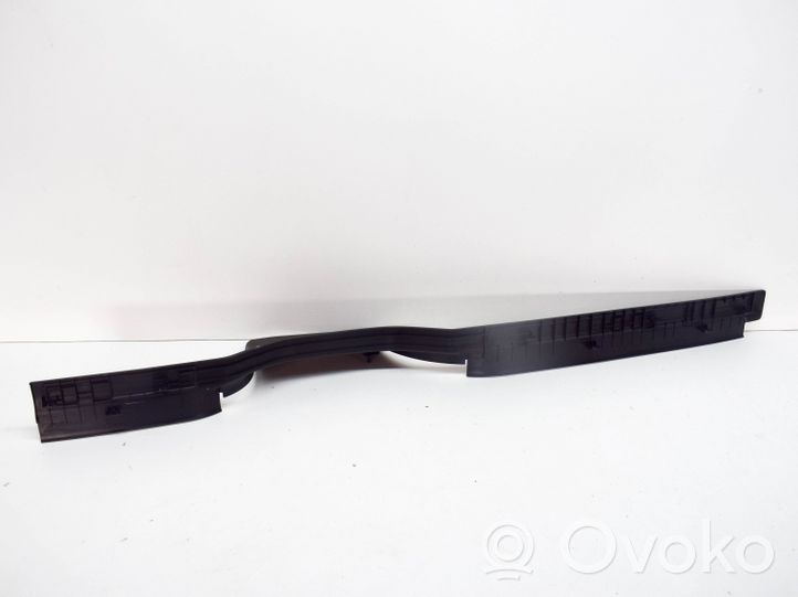 Land Rover Range Rover Sport L320 Rivestimento montante (B) (superiore) EMG500510