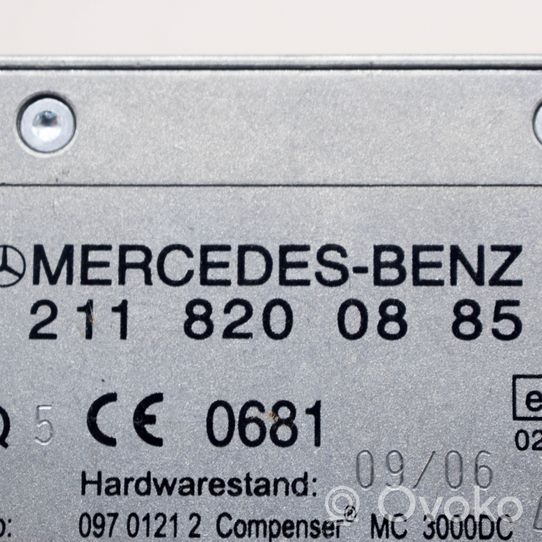 Mercedes-Benz CLK A209 C209 Amplificateur d'antenne A2118200885