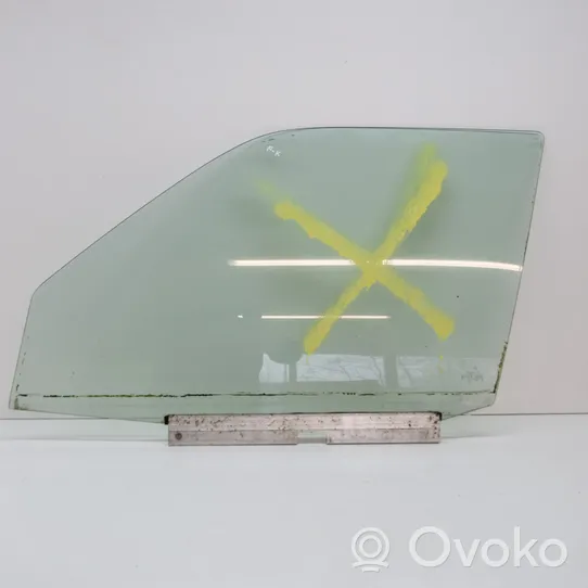 Mercedes-Benz 190 W201 Front door window glass four-door 43R001057