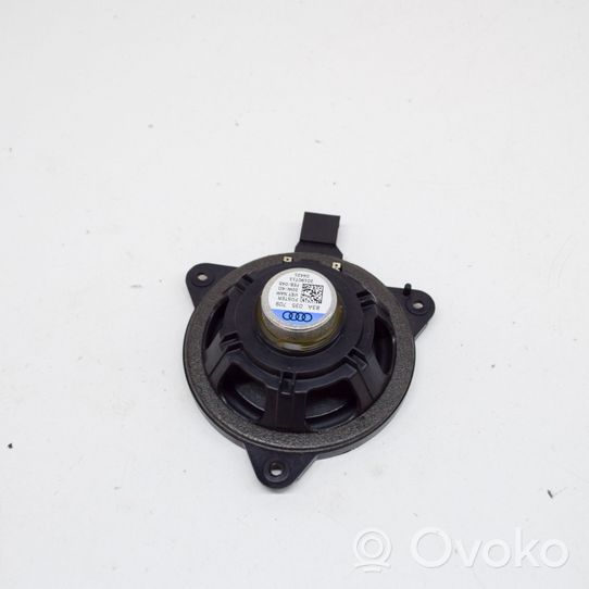 Audi Q3 F3 Skaļrunis (-i) pakaļējās durvīs 83A035709