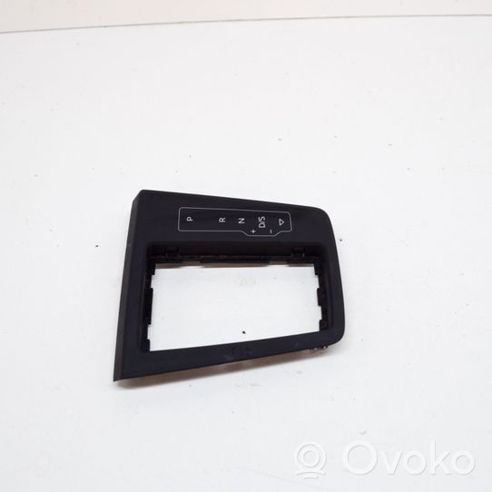 Audi Q3 F3 Contour de levier de vitesses 83C713463A