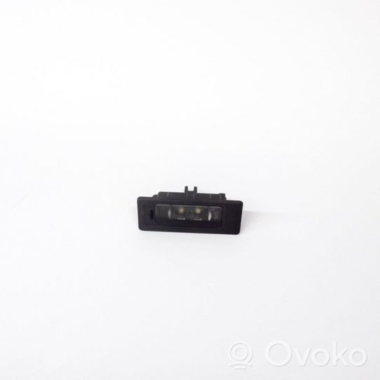 Skoda Octavia Mk3 (5E) Éclairage de plaque d'immatriculation 3AF943021A