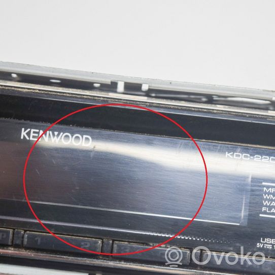 Nissan NP300 Radio/CD/DVD/GPS-pääyksikkö YJ1105E01