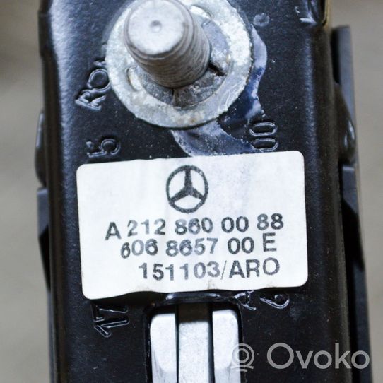 Mercedes-Benz E W212 Saugos diržo reguliavimo varikliukas 606865700E