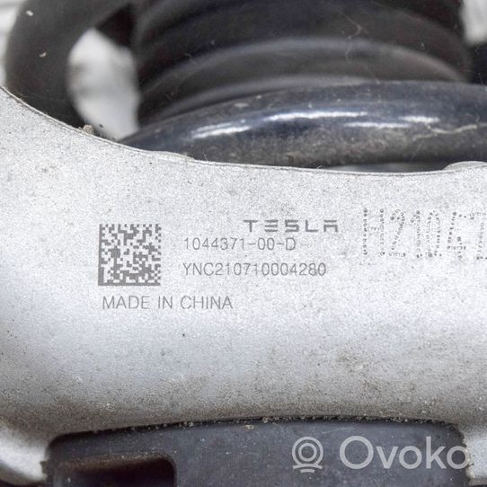 Tesla Model 3 Etuiskunvaimennin 104437100D