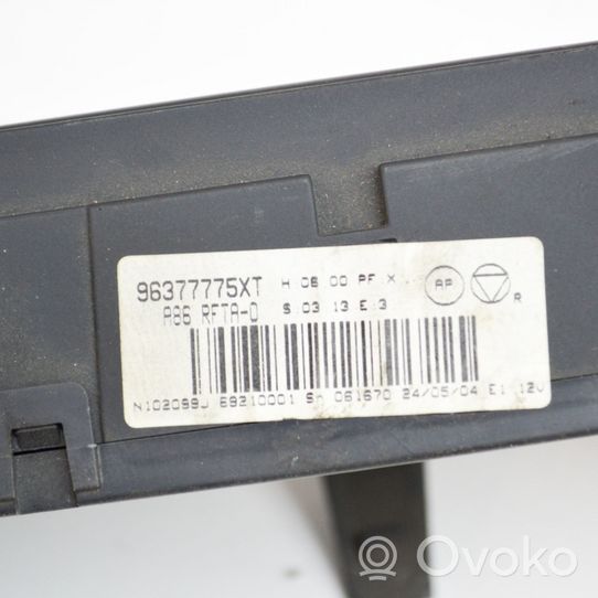 Citroen C3 Przełącznik / Włącznik nawiewu dmuchawy 96377775XT