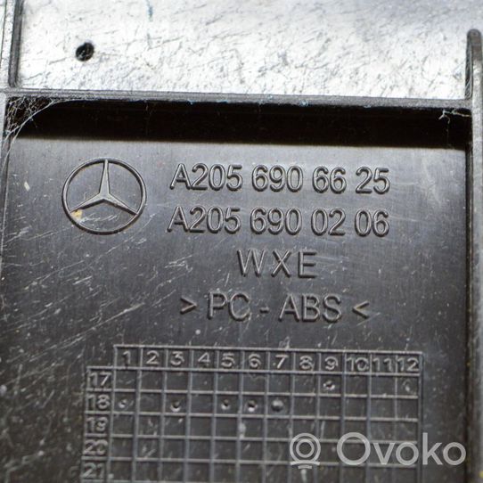 Mercedes-Benz C AMG W205 Osłona słupka szyby przedniej / A A2056900206