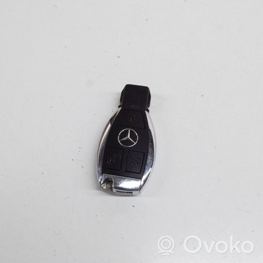 Mercedes-Benz E W212 Zündschlüssel / Schlüsselkarte 