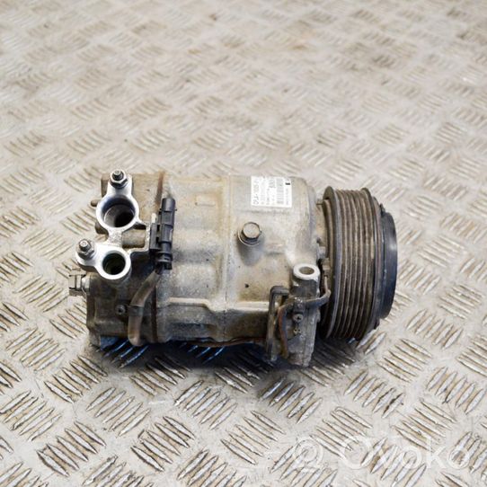 Jaguar F-Type Ilmastointilaitteen kompressorin pumppu (A/C) 005389026B4