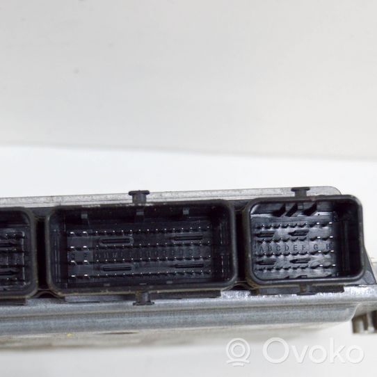 Nissan Qashqai Variklio valdymo blokas S180193103A