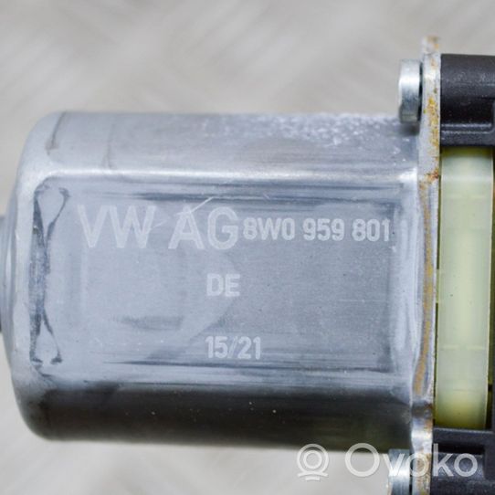 Audi A5 Motorino alzacristalli della portiera anteriore 8W0959801